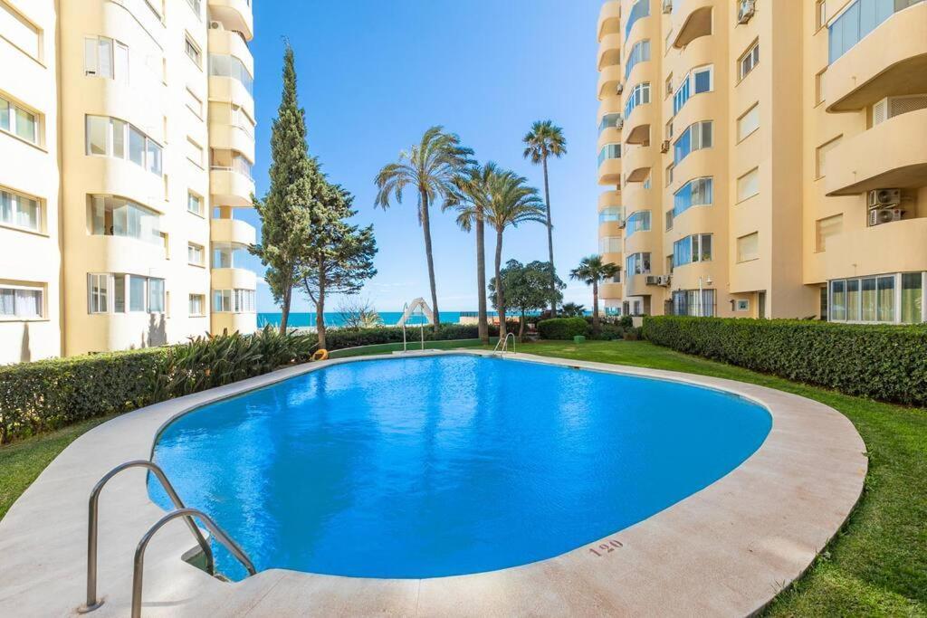 Seaview Estepona Marine Port With Pools Esterno foto